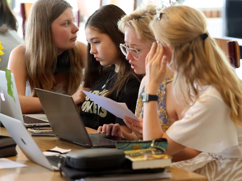 Elever på Brønderslev Forfatterskole