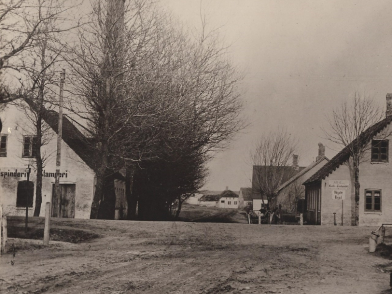 Krobyen fra enden af bryggerivej omkring 1880