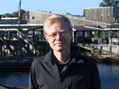 Museumsinspektør og skibsarkæolog ved Vikingeskibsmuseet i Roskilde, Morten Ravn, ph.d.
